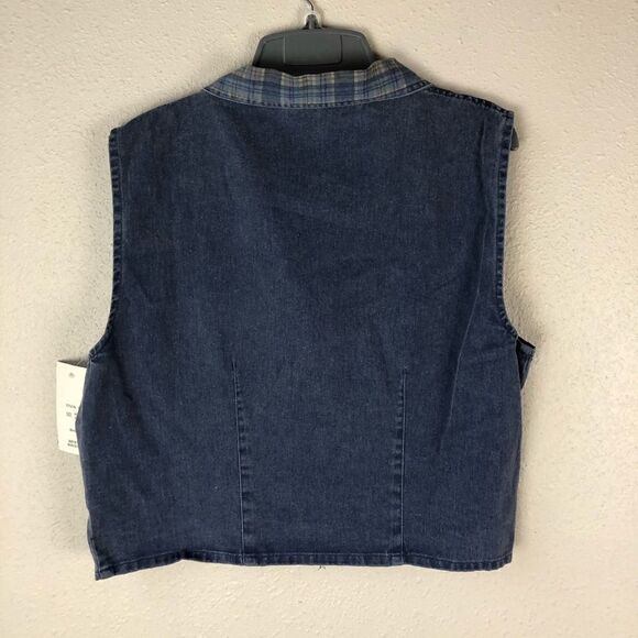 NWT Capacity Matching Two Piece Vest and Shorts - Picture 4 of 8